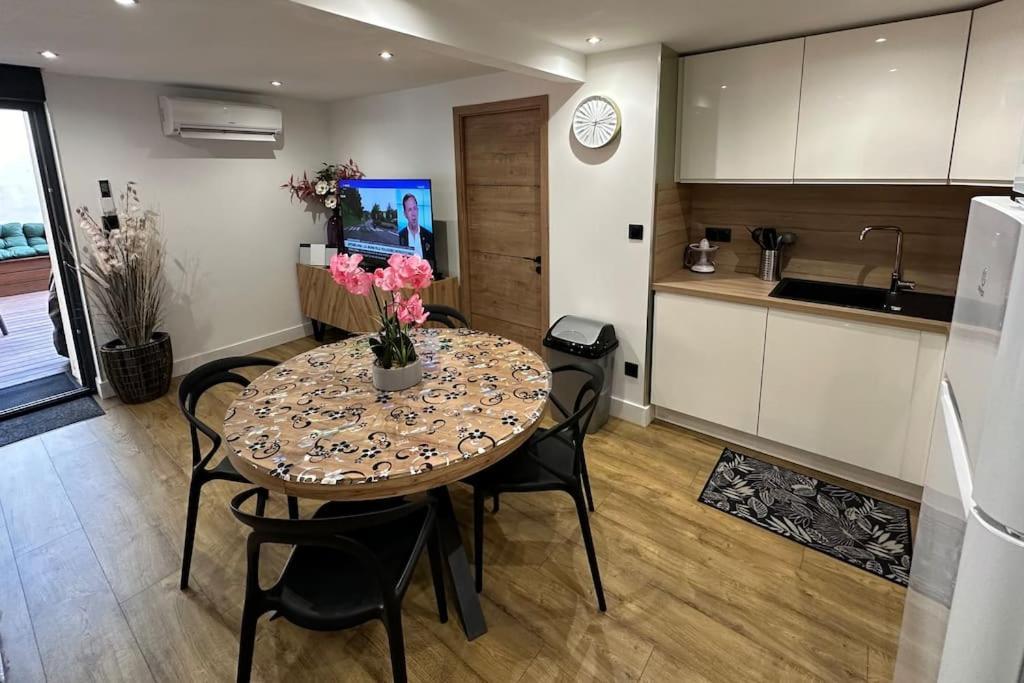 Le Briand Appartement 4Etoiles Nancy Thermal Cosy Avec Terrasse Wifi Eksteriør billede